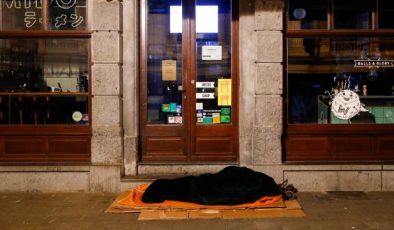 AB’nin göçten sorumlu yetkilisi: Belçika, Hollanda’da yüzlerce kişi haftalarca sokakta uyudu