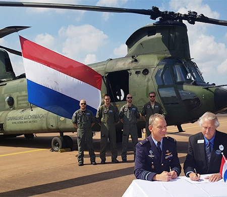 Hollanda Kraliyet Hava Kuvvetleri 20. CH-47F Chinook helikopterini teslim aldı.