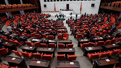 CHP’nin Kızılay ile ilgili önerisi AKP ve MHP’li vekillerin oylarıyla reddedildi