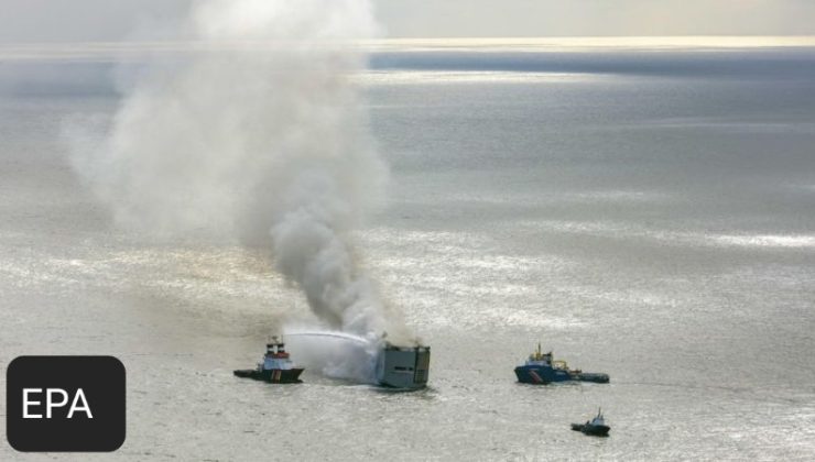 Hollanda açıklarındaki bir gemide elektrikli otomobilden çıkan yangın çevre felaketine yol açabilir