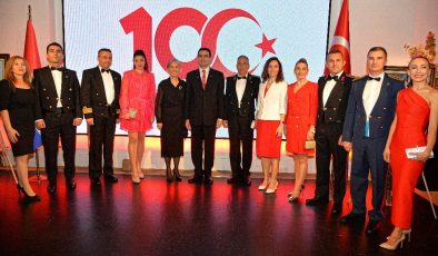Türkiye’nin Lahey Büyükelçiliği, Cumhuriyet’in 100. Yılını Wittenburg Şatosu’nda Büyük Bir Resepsiyonla Kutladı