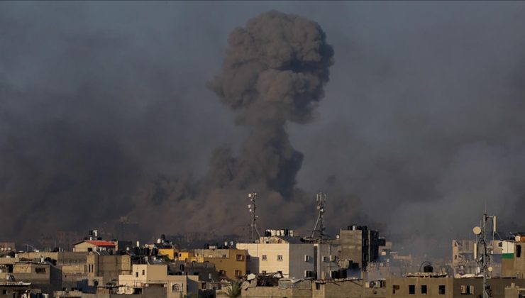 İsrail’in Gazze’de bir eve düzenlediği hava saldırısında 14 kişi öldü