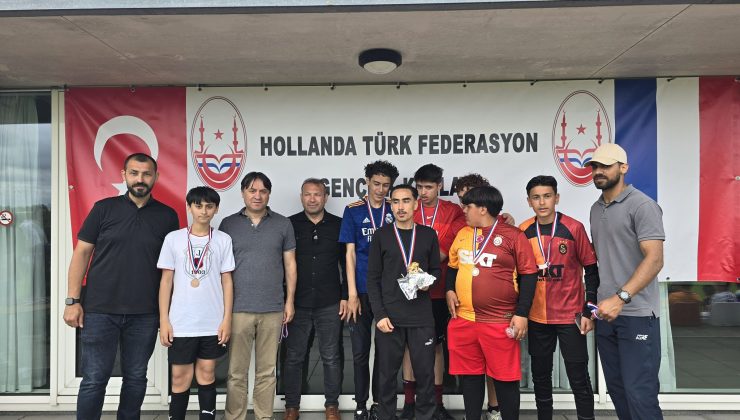 Hollanda Türk Federasyon Gençlik Kolları Futbol Turnuvası Coşkuyla Gerçekleşti